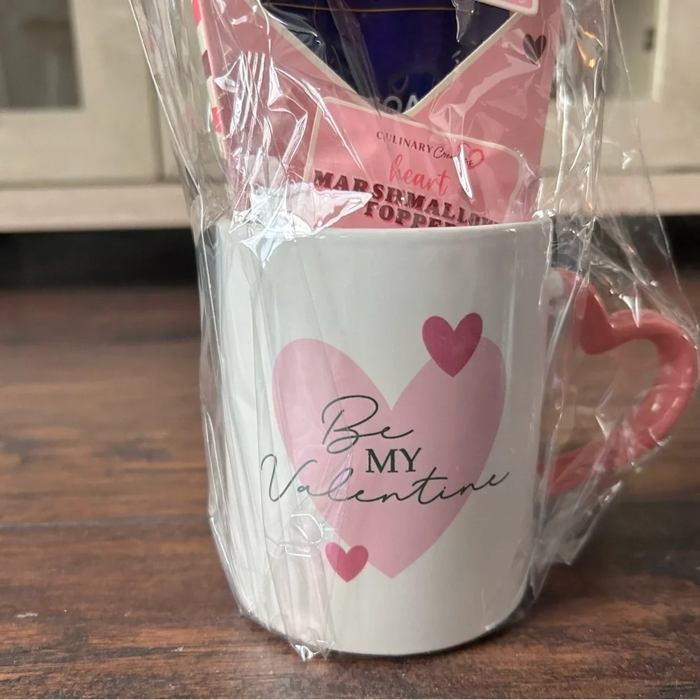 Valentine's Heart Mug with Ghirardelli Hot Cocoa Mix